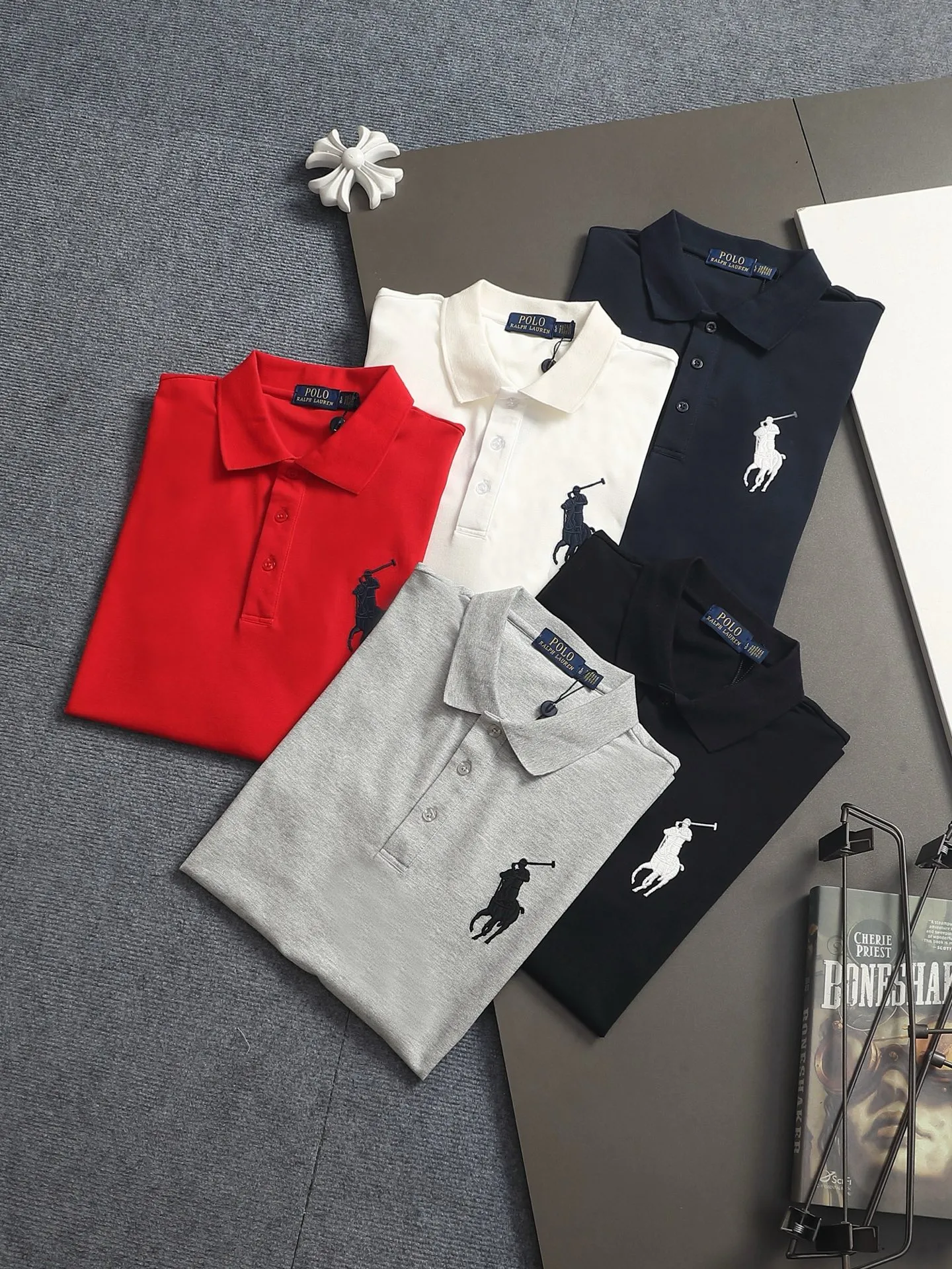 POLO Classic logo ， Retro Same Style Versatile : White Black Blue Gray Red Size：M L XL XXL XXXL